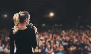 PublicSpeaking_microphone_audience
